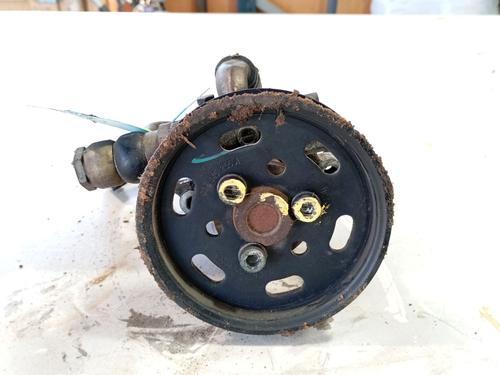 Used Steering pump Steering pump VW NEW BEETLE (9C1, 1C1) 1.6 (100 hp) 32702665 32702665