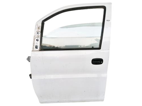 Used Left front door HYUNDAI H-1 Van (A1) [1997-2008]  13938190
