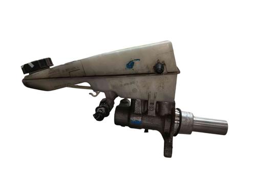Used Brake master cylinder Brake master cylinder 37603572 37603572