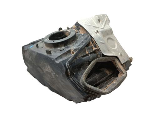 Used Air filter box AUDI Q5 (FYB, FYG) 35 TDI quattro (163 hp) 27563700