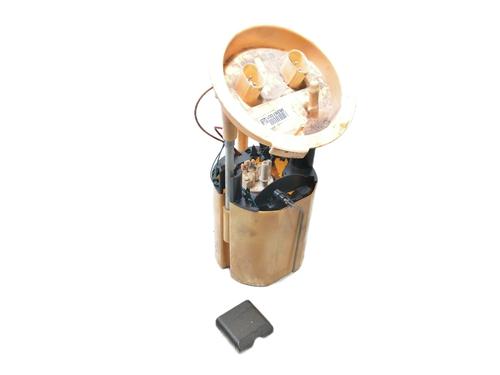 Used Fuel pump BMW 1 Coupe (E82) 118 d (143 hp) 15900706