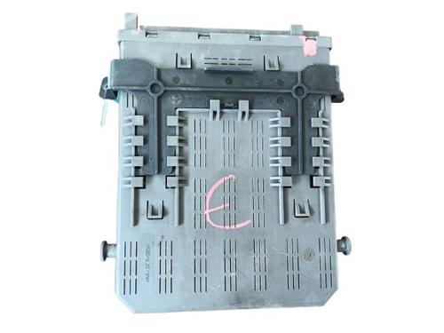 Fuse box PEUGEOT 607 (9D, 9U) 2.2 HDi | BP29887405E1