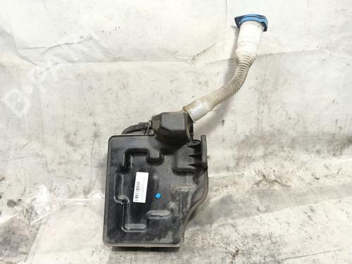 Used Windscreen washer tank SKODA RAPID Spaceback (NH1) 1.6 TDI (105 hp) 18167967