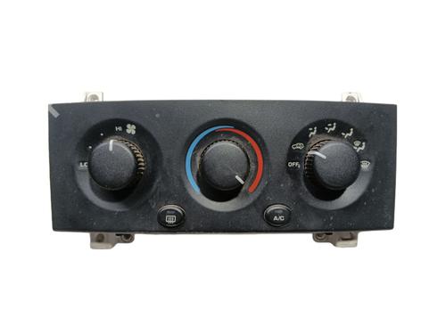 Used Climate control JEEP GRAND CHEROKEE II (WJ, WG) 3.1 TD 4x4 (140 hp) 18200000