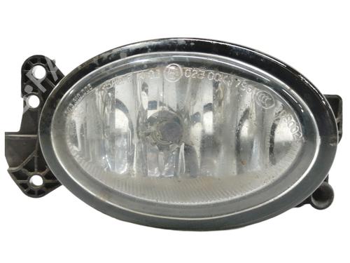 Used Left front fog light MERCEDES-BENZ CLK (C209) [2002-2010]  6983483