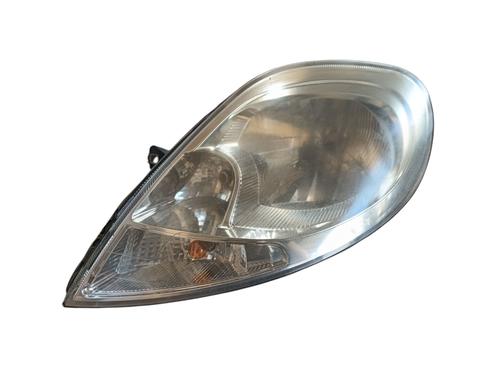 Used Left headlight RENAULT TRAFIC II Van (FL) 2.5 dCi 145 (FL0J) (146 hp) 28377407