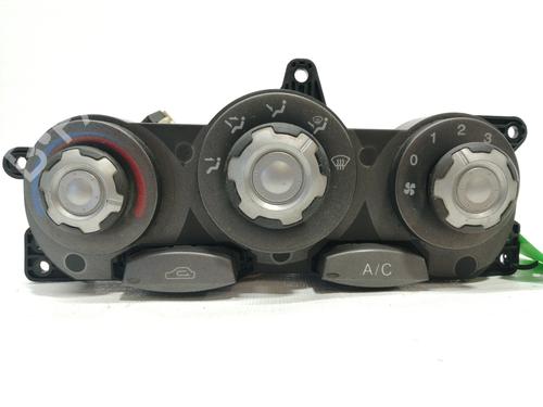 Used Climate control HYUNDAI COUPE I (RD) 1.6 i 16V (114 hp) 5369612