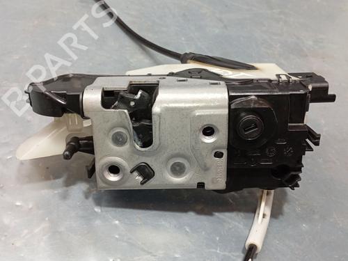 front-left-lock-peugeot-2008-i-cu_-16-bluehdi-100-2013-11848196 main image