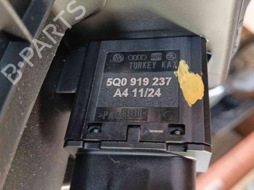 Handskerum AUDI A3 Sportback (8YA, 8YF) 35 TDI | BP38092883C95 - Image 5