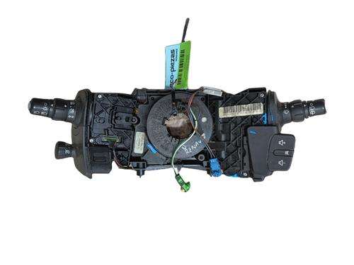 Used Switch RENAULT SCÉNIC II (JM0/1_) 1.5 dCi (JM1E, JM16) (106 hp) 30384975