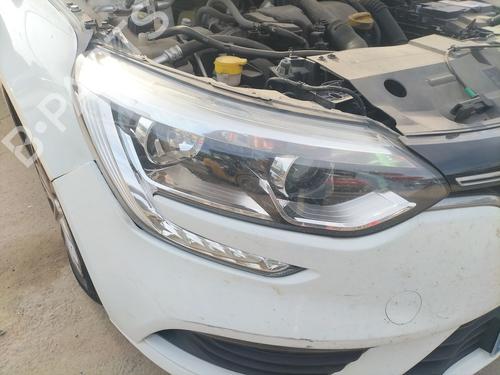 Right headlight RENAULT MEGANE IV Hatchback (B9A/M/N_) 1.5 dCi 90 (B9A1) | BP31854791C29
