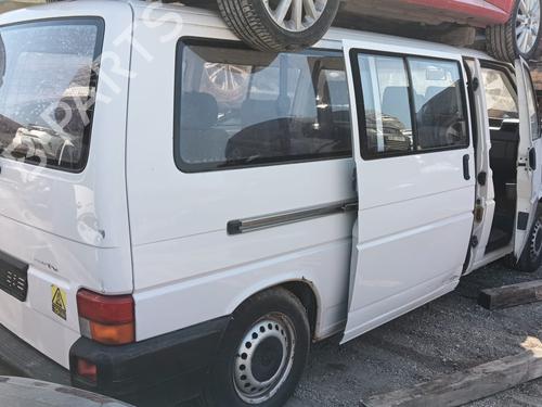 Right taillight VW TRANSPORTER T4 Bus (70B, 70C, 7DB, 7DK, 70J, 70K, 7DC, 7DJ) 2.5 TDI | BP29276301C35 