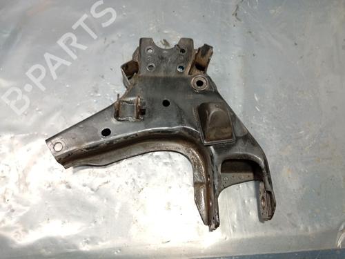 Used Left front suspension arm NISSAN TERRANO II (R20) 2.7 TDi 4WD (125 hp) 21801122