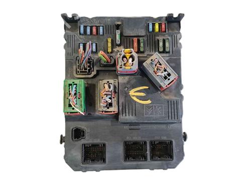 Used Fuse box Fuse box CITROËN BERLINGO / BERLINGO FIRST MPV (MF_, GJK_, GFK_) 1.6 HDI 75 (MF9HW, GJ9HWC, GF9HWC, GN9HWC) (75 hp) 36499219 36499219
