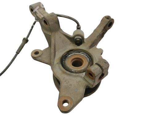 Used Left front steering knuckle RENAULT MEGANE I (BA0/1_) [1995-2004]  5816589