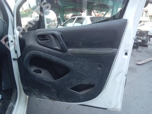 Used Right front door panel Right front door panel PEUGEOT PARTNER Box Body/MPV 1.6 HDi 16V (90 hp) 10542762 10542762
