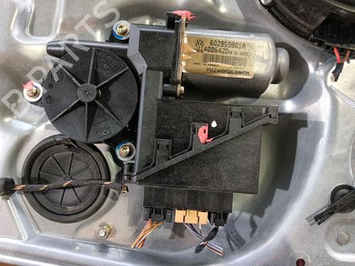 Rudehejsemekanisme Højre foran VW POLO IV (9N_, 9A_) 1.4 16V | BP29749930C23 