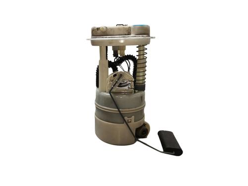 Used Fuel pump NISSAN MICRA III (K12) 1.2 16V (80 hp) 30851135