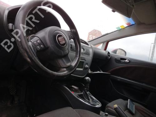 Fuse box SEAT LEON (1P1)  | BP11132639E1 
