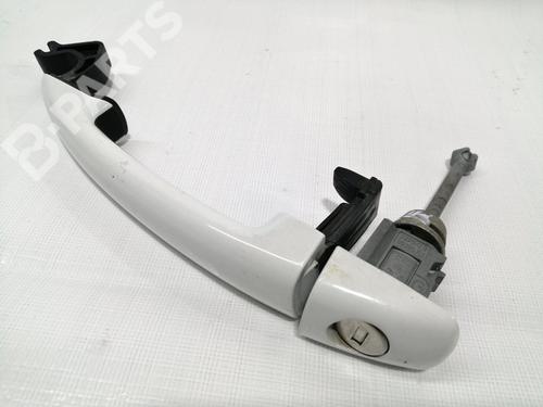 Used Front left exterior door handle Front left exterior door handle PEUGEOT 2008 I (CU_) 1.6 HDi (92 hp) 7158960 7158960