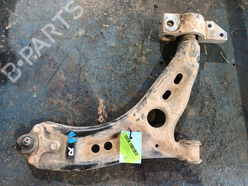 Used Right front suspension arm VW TOURAN (1T3) 2.0 TDI (140 hp) 25623784
