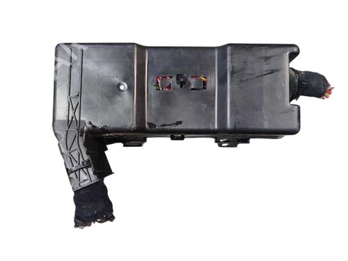 Fuse box MASERATI LEVANTE SUV (M161) 3.0 D Q4 | BP40296273E1 - Image 3
