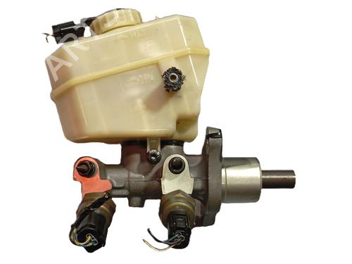 Used Brake master cylinder BMW 3 Compact (E46) 320 td (150 hp) 24226093