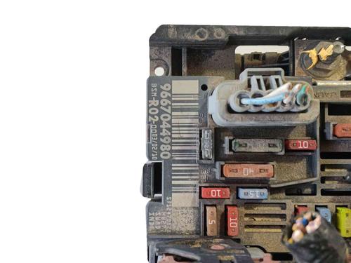 Fuse box CITROËN C5 III (RD_) 2.0 HDi 165 (RDRHHA, RDRHH8) | BP36259185E1 - Image 4