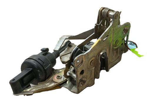 Venstre bagtil lås MERCEDES-BENZ E-CLASS (W210) E 300 Turbo-D (210.025) (177 hp) 31337439