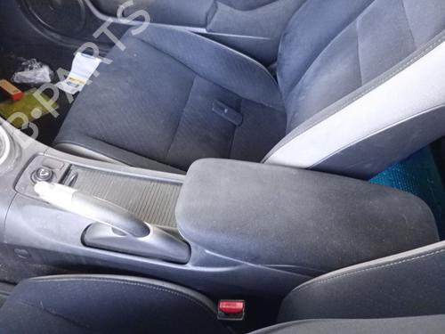 Armrest / Center console HONDA CIVIC VIII Hatchback (FN, FK) 2.2 CTDi (FK3) | BP20480259I20 