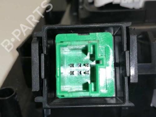 Interior roof light PEUGEOT 3008 II SUV (MC_, MR_, MJ_, M4_) 1.6 THP 165 (M45GYW, M45GZW, M45GYV) | BP7407748I8