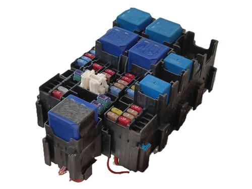 Used Fuse box Fuse box 36854029 36854029