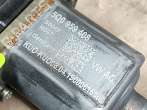 Rudehejsemekanisme Højre bagtil AUDI Q2 (GAB, GAG) 30 TDI | BP29888410C25