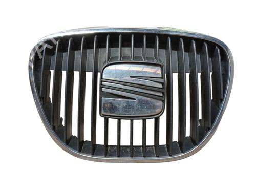 Used Grille SEAT IBIZA III (6L1) 1.4 TDI (80 hp) 30061995