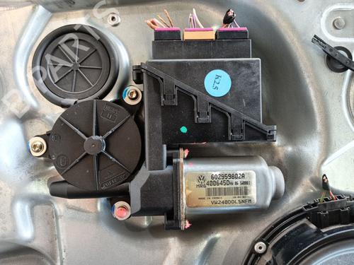 Rudehejsemekanisme Højre foran VW POLO IV (9N_, 9A_) 1.4 16V | BP29749930C23 