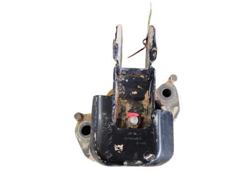 Used Engine mount Engine mount PEUGEOT 5008 II (MC_, MJ_, MR_, M4_) 2.0 BlueHDi 180 (MJEHZW, MJEHZR, MJEHZP) (177 hp) 40292332 40292332