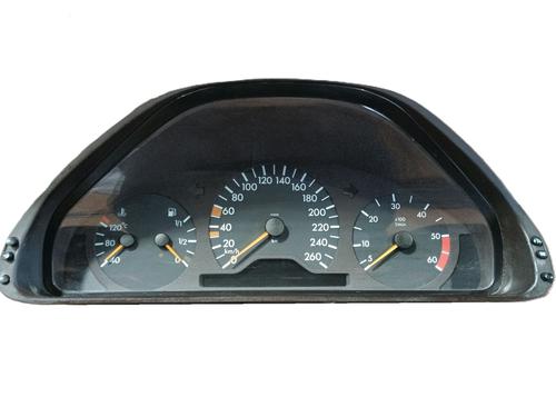 Used Instrument cluster MERCEDES-BENZ E-CLASS (W210) E 300 Turbo-D (210.025) (177 hp) 31066918