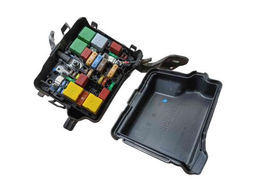 Used Fuse box Fuse box 29993000 29993000