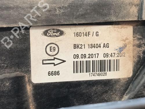 Right taillight FORD TRANSIT CUSTOM V362 Bus (F3) 2.0 EcoBlue | BP27258697C35 