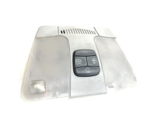 interior-roof-light-mercedes-benz-e-class-w210-e-270-cdi-210016-148564-1995-1996-1997-1998-1999-2000-2001-2002-2003-7699044 main image