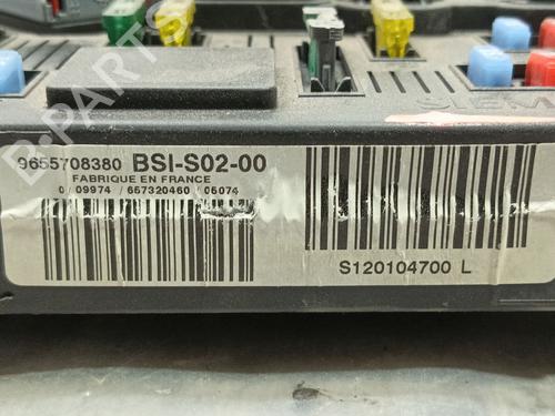 Fuse box PEUGEOT 407 SW (6E_, 6D_) 2.0 HDi 135 | BP23081871E1 