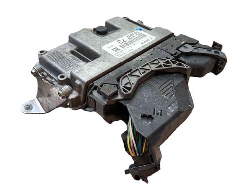 Used Engine control unit (ECU) Engine control unit (ECU) 37154071 37154071