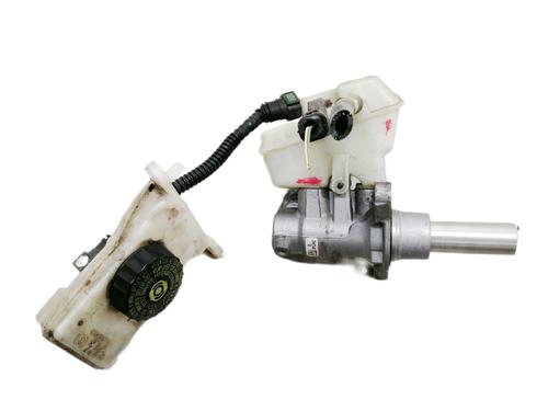 Used Brake master cylinder PEUGEOT 308 II (LB_, LP_, LW_, LH_, L3_) [2013-2021]  11277774