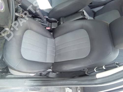 Used Left front seat Left front seat FIAT LINEA (323_, 110_) 1.3 D Multijet (323AXB11, 323AXB1A) (90 hp) 10326403 10326403