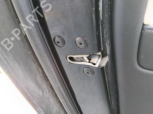 Venstre bagtil lås TESLA MODEL 3 (5YJ3) EV AWD | BP39744213C100 - Image 2