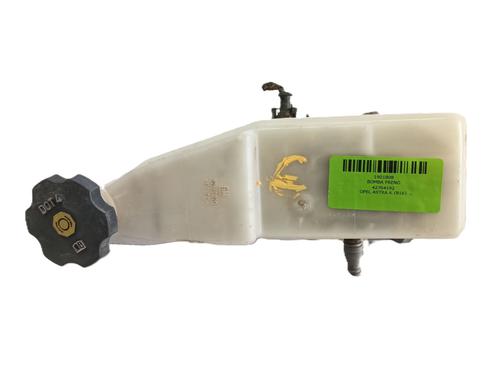brake-master-cylinder-opel-astra-k-b16-2015-2016-2017-2018-2019-2020-2021-2022-32108955 main image