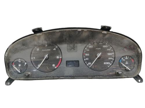 Used Instrument cluster PEUGEOT 406 (8B) [1995-2005]  13704725