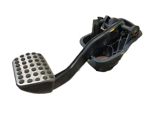 Used Break pedal Break pedal MERCEDES-BENZ GLC (X253) 200 EQ Boost 4-matic (253.981) (197 hp) 34648091 34648091