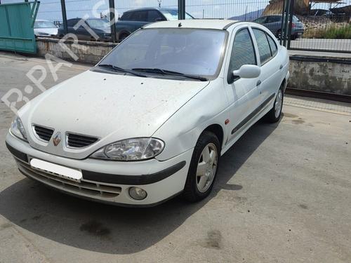 Brugte RENAULT MEGANE I Classic (LA0/1_) 1.6 16V (LA00, LA04, LA0B, LA11, LA16, LA19, LA1J, LA1K,... 4897371