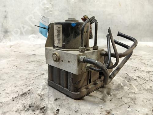 Used ABS pump VOLVO V50 (545) 2.0 D (136 hp) 10723384